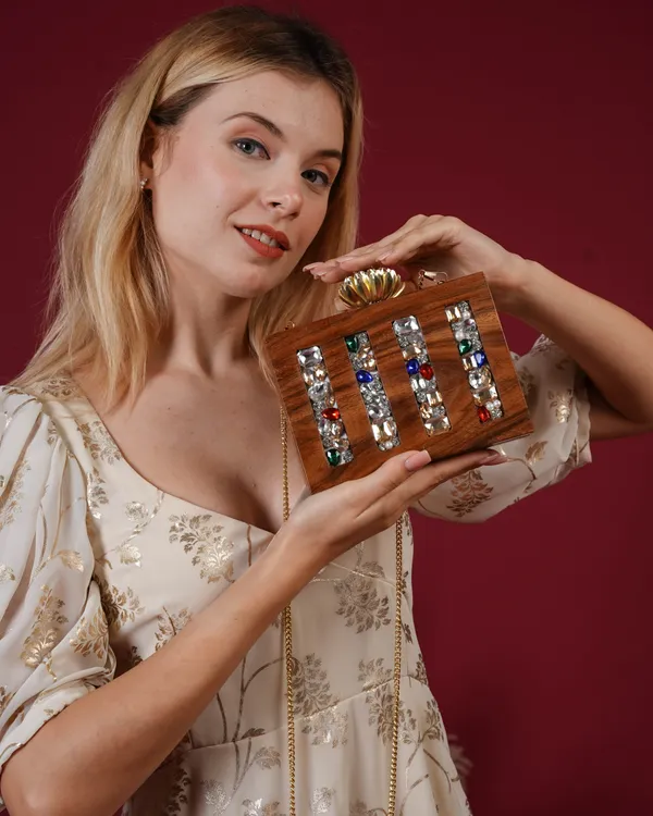 Zariya_Jewel_Inlay_Lotus_Clutch